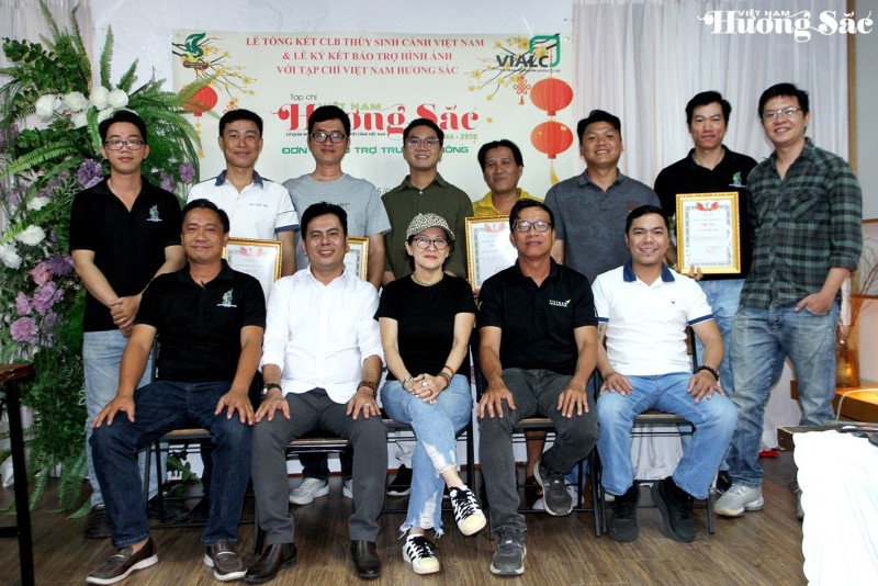 Nâng tầm nghệ thuật thủy sinh: Lễ ký kết hợp tác truyền thông chiến lược Nâng tầm nghệ thuật thủy sinh: Lễ ký kết hợp tác truyền thông chiến lược