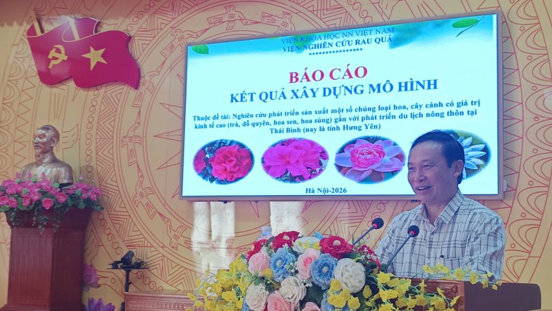 Đánh giá kết quả mô hình nhân giống và sản xuất hoa, cây cảnh tại HTX Hoa sen Vân Đài Đánh giá kết quả mô hình nhân giống và sản xuất hoa, cây cảnh tại HTX Hoa sen Vân Đài