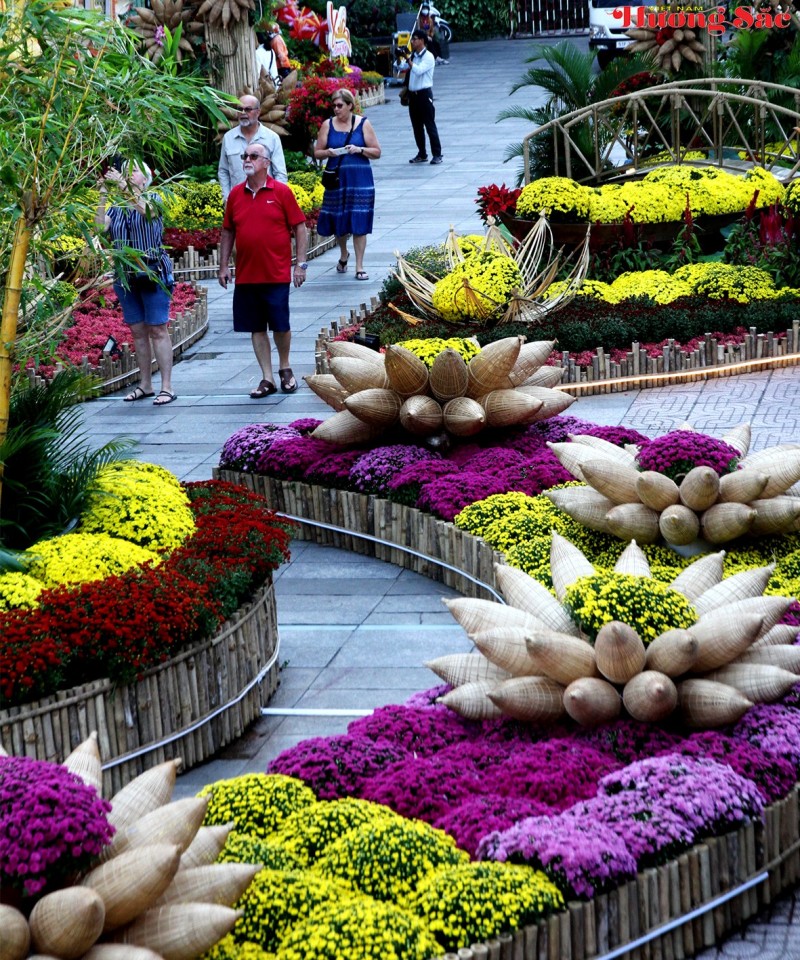 Nghệ thuật sắp đặt tại Đường hoa Xuân Menas 2026