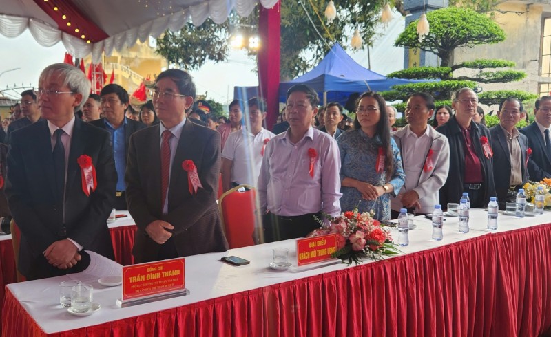 Lễ đón nhận Bằng Di tích lịch sử quốc gia Đình Vị Khê và Khai mạc Lễ hội hoa cây cảnh truyền thống Lễ đón nhận Bằng Di tích lịch sử quốc gia Đình Vị Khê và Khai mạc Lễ hội hoa cây cảnh truyền thống