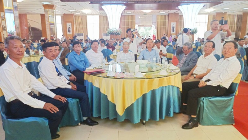 Triển lãm hoa cây cảnh nghệ thuật chào mừng Festival “Về miền di sản 2026” Triển lãm hoa cây cảnh nghệ thuật chào mừng Festival “Về miền di sản 2026”