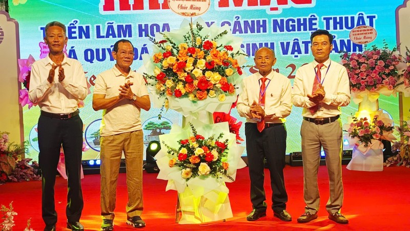 Triển lãm hoa cây cảnh nghệ thuật chào mừng Festival “Về miền di sản 2026” Triển lãm hoa cây cảnh nghệ thuật chào mừng Festival “Về miền di sản 2026”