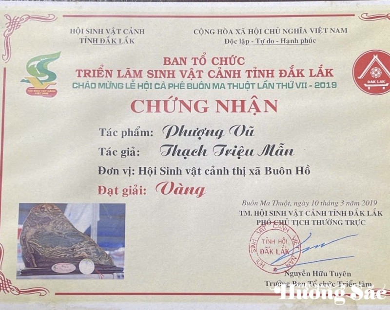 Tác phẩm đạt giải Vàng 