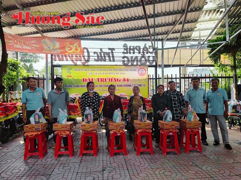 Rộn ràng tiếng hót mừng đại lễ: CLB Chào mào Bình Dương kỷ niệm 15 năm thành lập và trao quà thiện nguyện