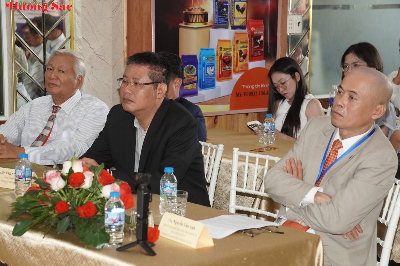 Ra mắt Câu Lạc bộ Truyền thông Phát triển nghề nuôi Gà Nòi Dân gian Việt Nam