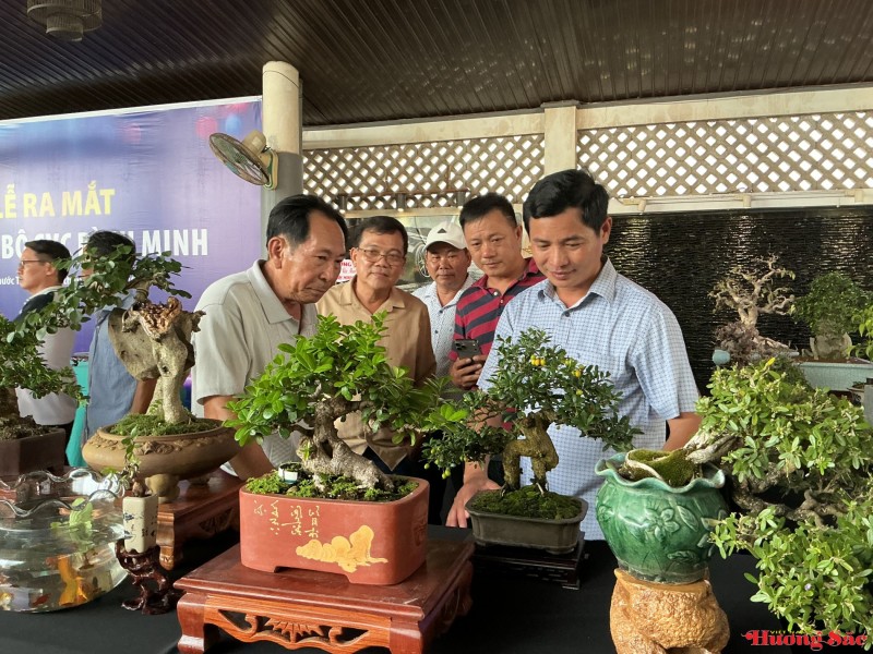 Lễ ra mắt Câu lạc bộ Sinh vật cảnh Bình Minh (Gia Lai)