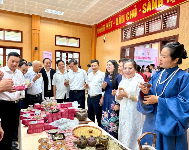 Sen Việt: Từ giá trị truyền thống đến ngành hàng đa giá trị