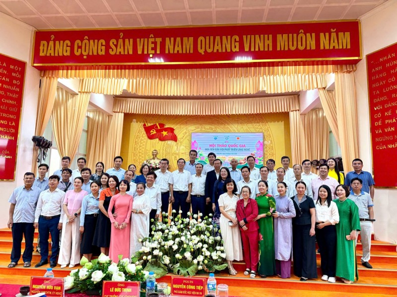Sen Việt: Từ giá trị truyền thống đến ngành hàng đa giá trị