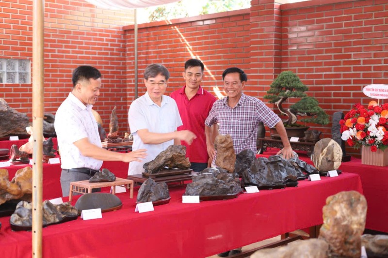 Đại hội thành lập CLB Đá cảnh nghệ thuật – Suiseki Thạch Việt: dấu mốc mới trong hành trình phát triển nghệ thuật đá cảnh Việt Nam