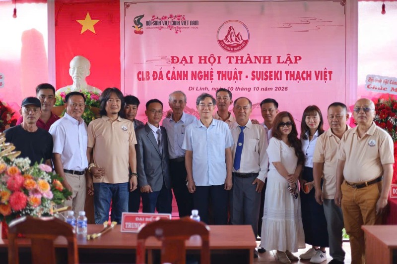 Đại hội thành lập CLB Đá cảnh nghệ thuật – Suiseki Thạch Việt: dấu mốc mới trong hành trình phát triển nghệ thuật đá cảnh Việt Nam