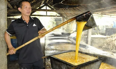 Làng mật mía Nghĩa Hành sản xuất 300.000 lít mỗi năm, nhiều hộ thu hàng trăm triệu đồng