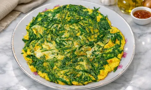 Ăn lá hẹ xào trứng mỗi tuần: Món quen thuộc lợi đủ đường nhưng không phải ai cũng nên lạm dụng