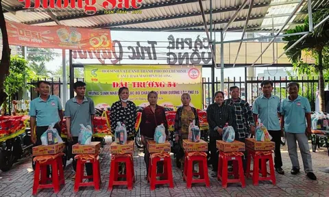 CLB Chào mào Bình Dương: Kỷ niệm 15 năm thành lập và trao quà thiện nguyện