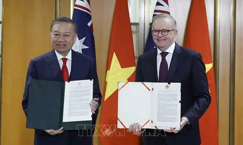 Tổng Bí thư, Chủ tịch nước Tô Lâm chứng kiến trao các văn kiện hợp tác giữa Việt Nam và Australia