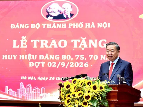 Tổng Bí thư, Chủ tịch nước Tô Lâm dự Lễ trao Huy hiệu Đảng tại Hà Nội