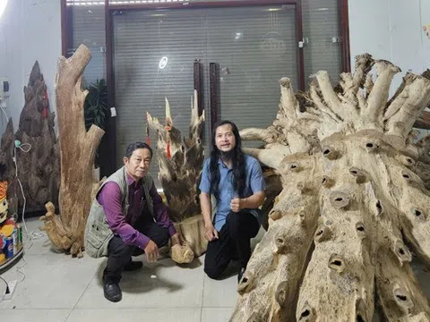 Nghệ nhân thổi hồn vào cây gió bầu, trầm hương xứ Tiên