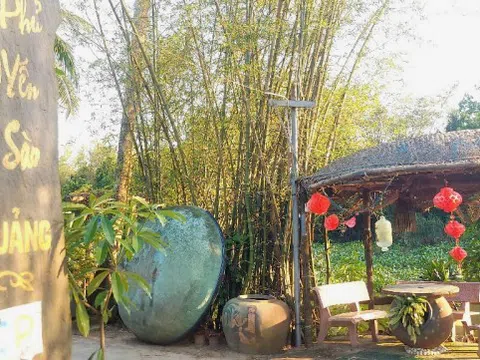 Khúc độc huyền bên dòng sông Đào: Khi “lộc trời” giao thoa cùng dáng kiểng xứ Quảng