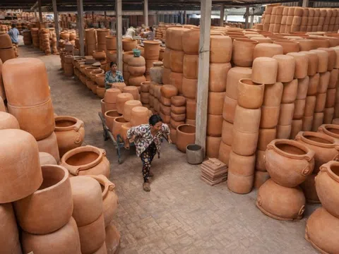 Làng gạch Mang Thít: Hồi sinh di sản trăm năm bằng du lịch trải nghiệm