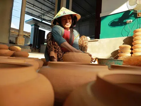 Làng nghề nồi đất Trù Sơn: Giữ lửa nghề truyền thống giữa thời hiện đại