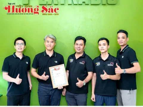 EXTRABIOVN và CLB Thủy sinh cảnh Việt Nam ký kết hợp đồng hợp tác và tài trợ áo đồng phục cho CLB